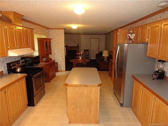 4th image of 125 Summerglen Dr