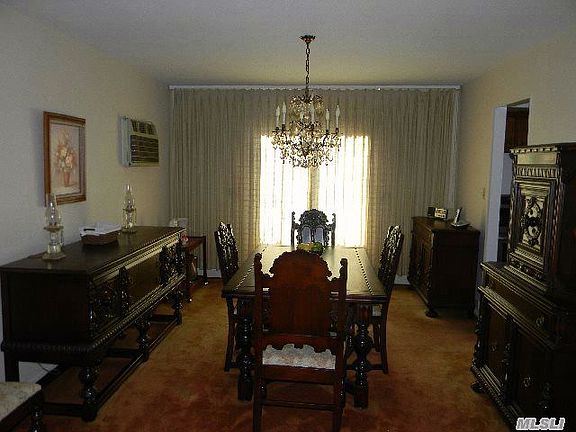 4th image of 16 Sherry Ln