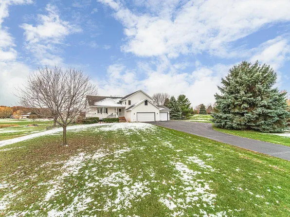 14115 Clearview Dr, Shakopee, MN 55379