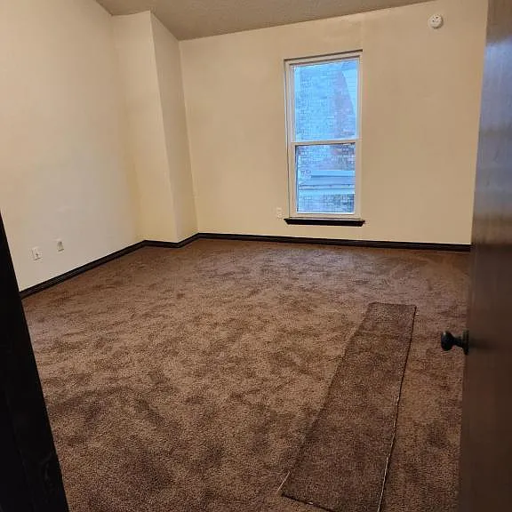 3324B Seine St — Photo 10