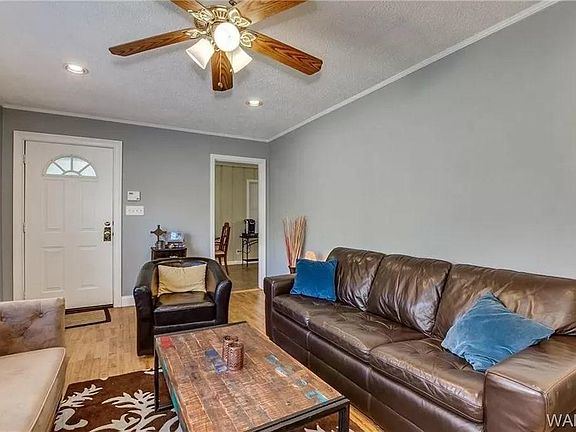 3rd image of 4 Beech Hills Dr
