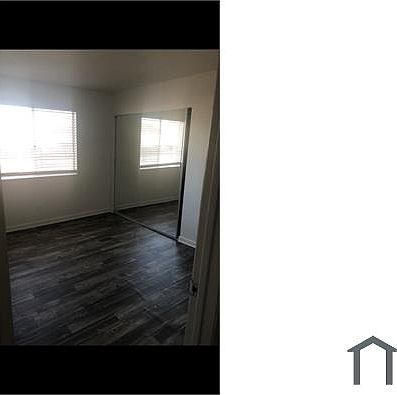 5th image of 9737 Riverview Ave #1