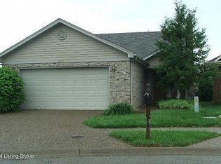 3220 Rainview Cir, Louisville, KY 40220