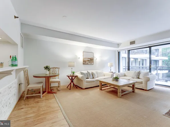 1530 Key Blvd APT 325, Arlington, VA 22209
