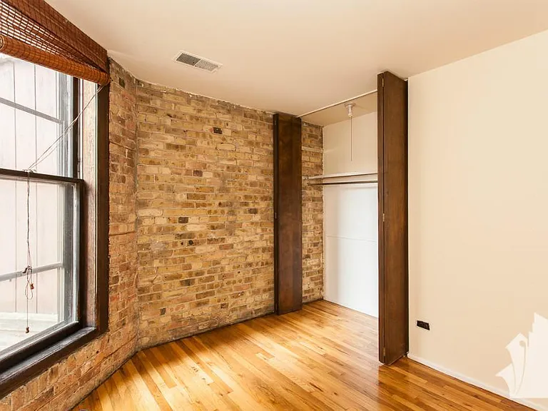 604 W Surf St #3 — Photo 6
