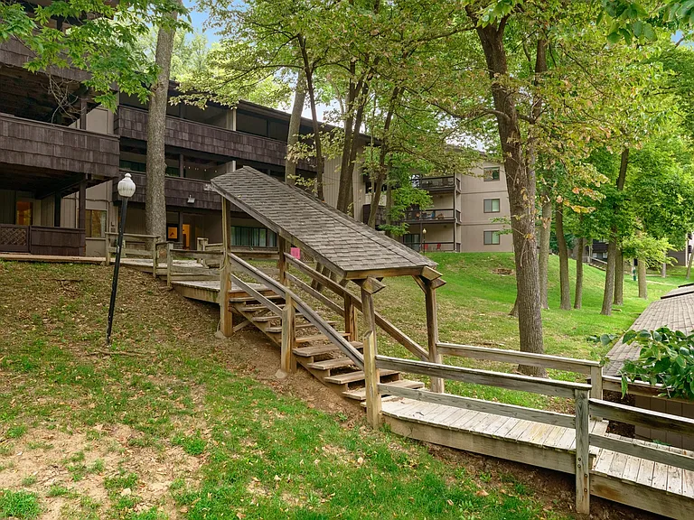 Fontenelle Hills — Photo 91