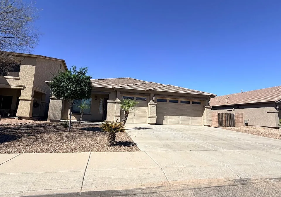 22156 N Sunset Dr