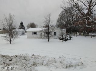 10782 N Bingham Ave, Bitely, MI 49309