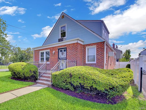 3rd image of 409 Saint Agnes Place