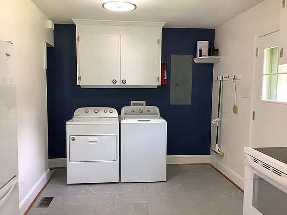 5th image of 3208 Opal Ave