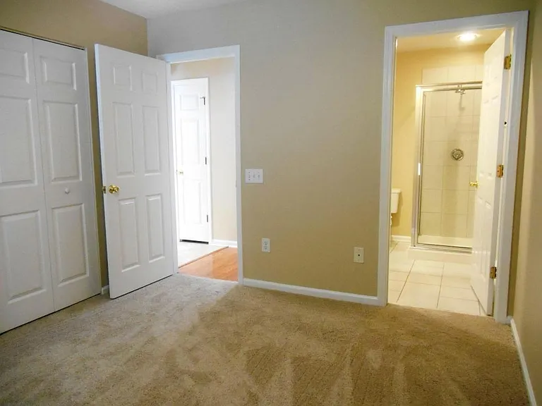 4841 Habersham Ln — Photo 13