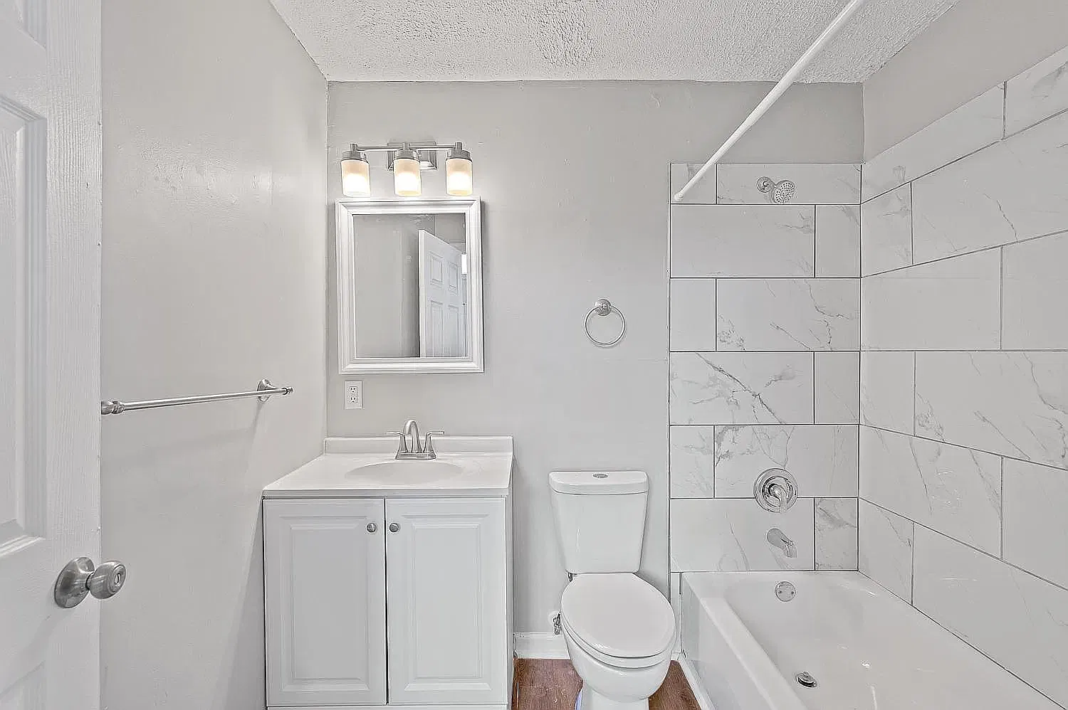 2 bed, 1350 sqft, $1,400 — Photo 4