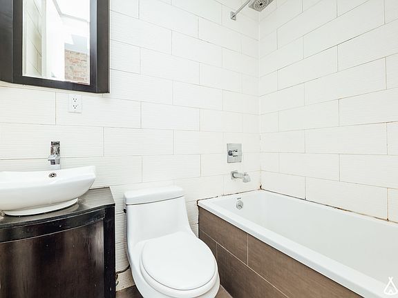 5th image of 261 Stanhope St #6L