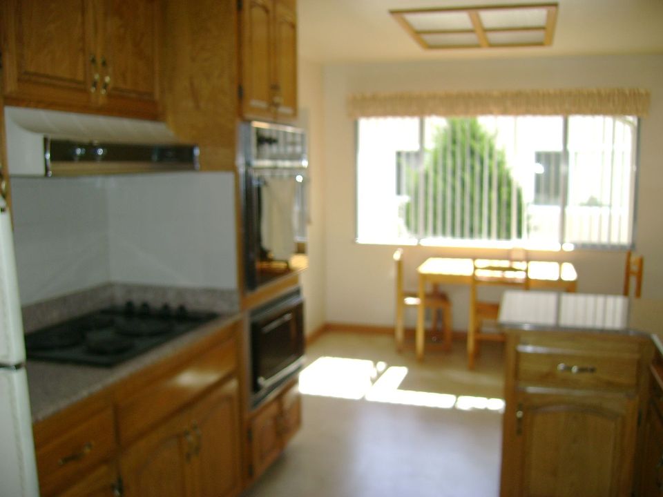 2nd image of 936 School St