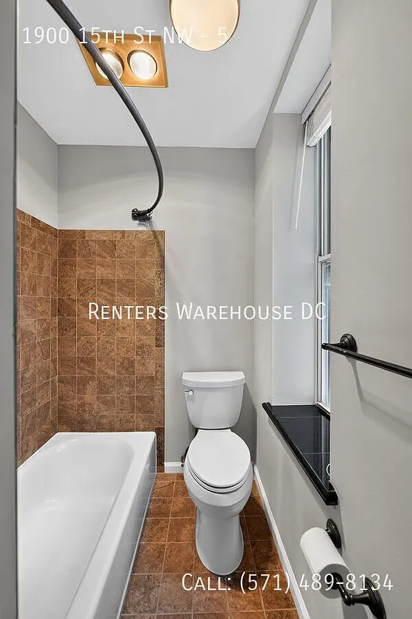 Prime Northwest DC 1BR in Vibrant Logan Circle — Photo 3