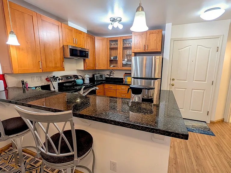 9750 Greenwood Ave N #204 — Photo 4