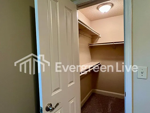 105 Barrow Ct — Photo 7