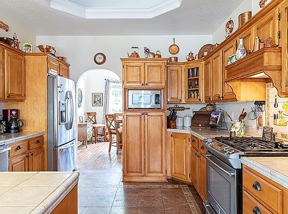 3rd image of 975 SW Felicia Ln