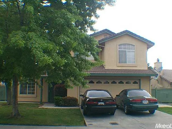 2207 Royal St, Stockton, CA 95210