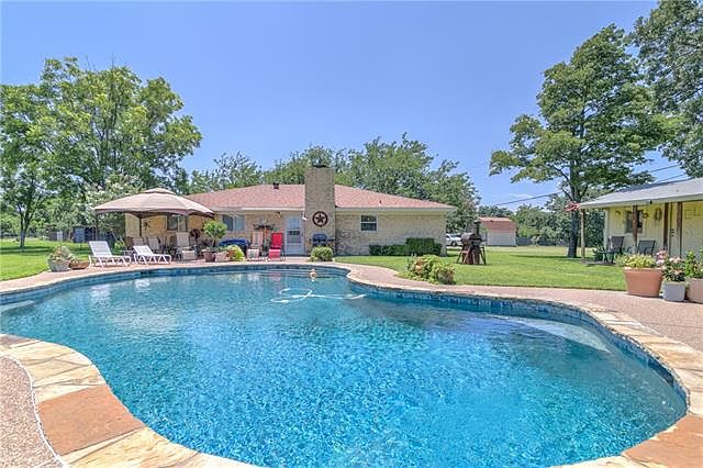 1st image of 4615 Francis Ct