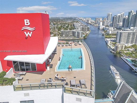 2nd image of 2602 E Hallandale Beach Blvd #R2806
