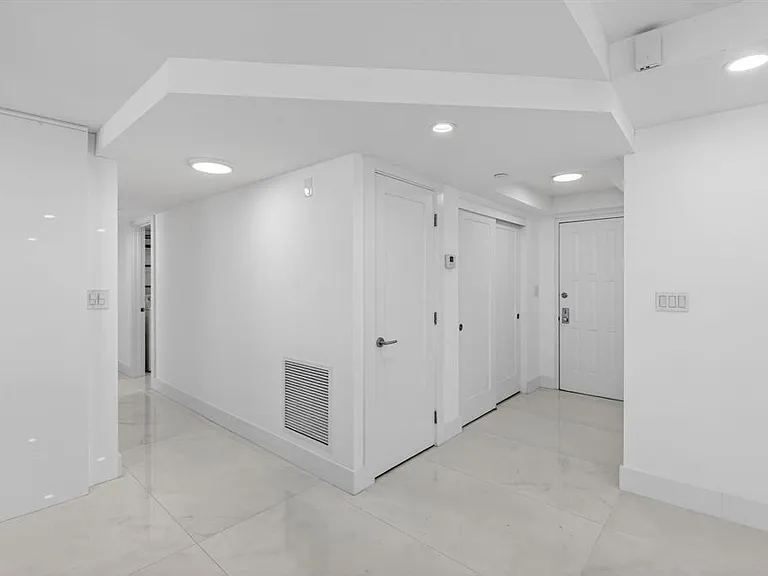3420 S Ocean Blvd #PHT — Photo 3
