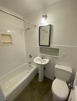 Rented by Compass | media 32