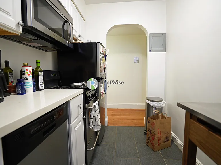 304 Berkeley St #2 — Photo 3