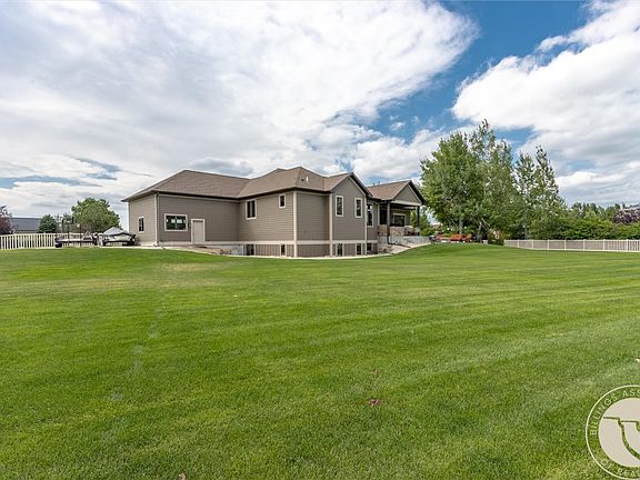 4th image of 5339 Mule Deer Ct