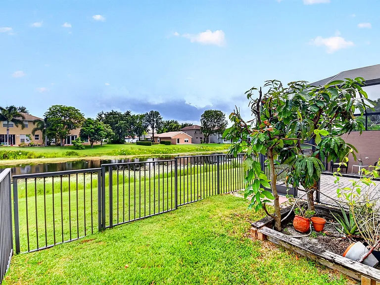 5018 Starblaze Dr — Photo 44