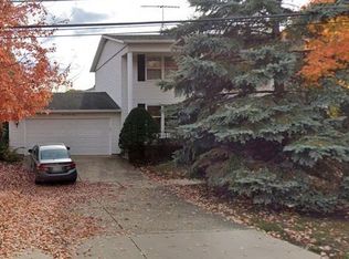 524 Ford St, Geneva, IL 60134