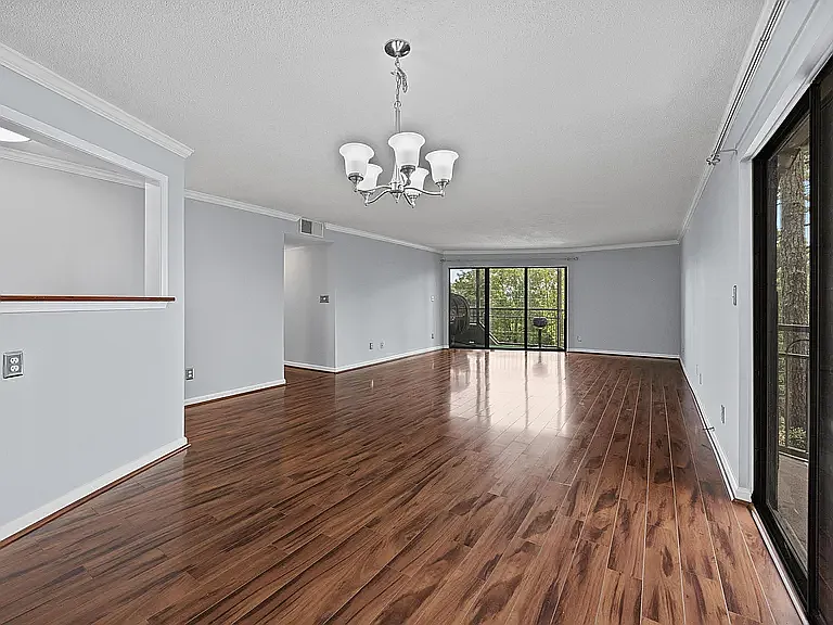 2 bed, 1470 sqft, $1,950 — Photo 4