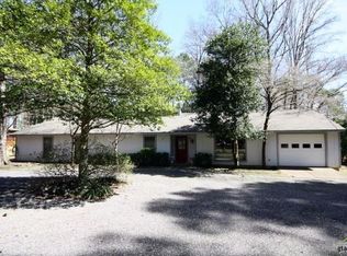 404 Bent Horseshoe Ln, Holly Lake Ranch, TX 75765