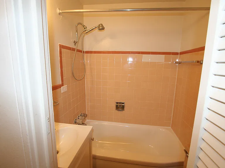 Mason Apts — Photo 14