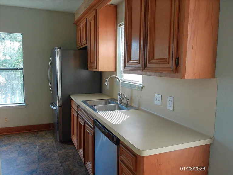 4619 Avenue S — Photo 14
