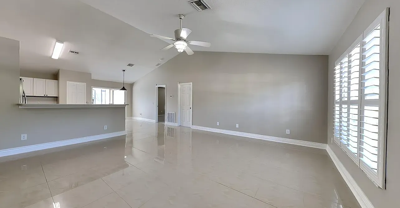 3 bed, 1280 sqft, $2,495 — Photo 4