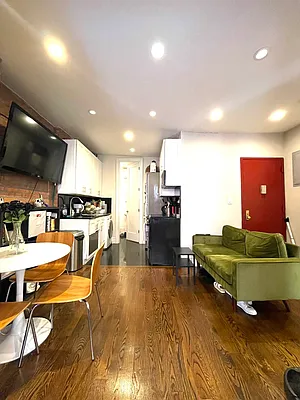 Rented by Douglas Elliman | media 3