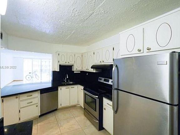 5th image of 1660 NE 191st St APT 202-1