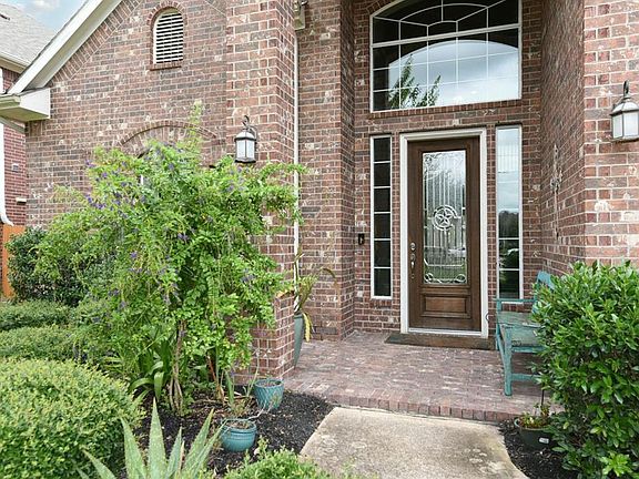 2nd image of 26119 Ashland Hollow Ln