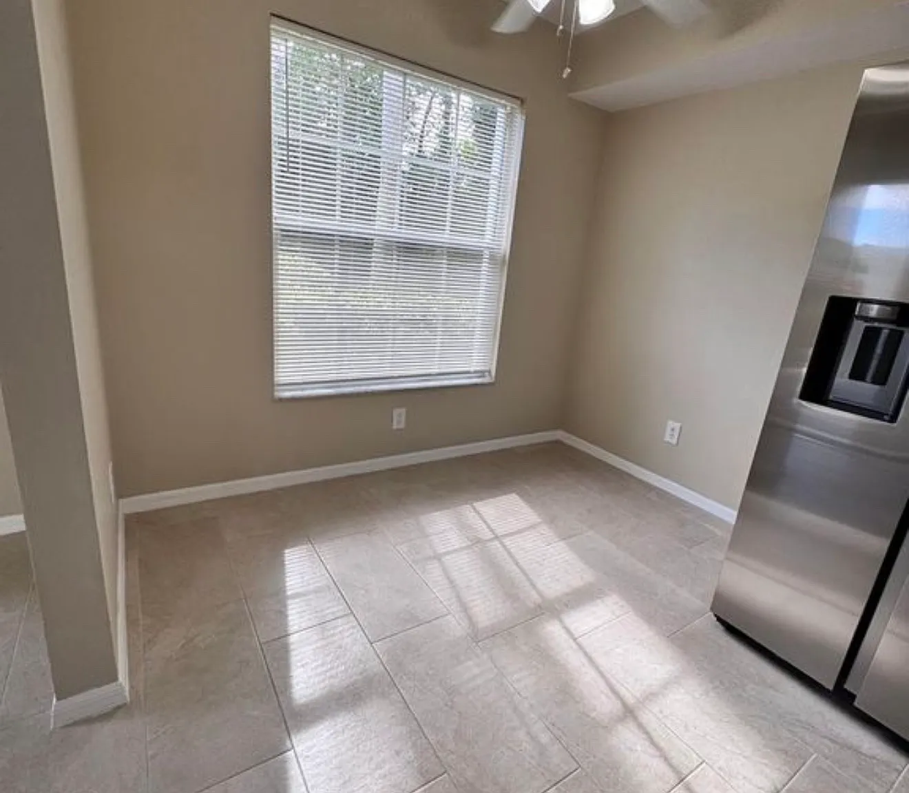 2 bed, 1030 sqft, $1,900 — Photo 2