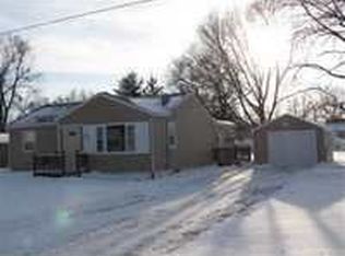 415 2nd St, Washburn, IA 50702