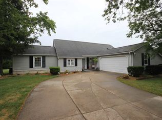 15031 Roxie Ln, Hoagland, IN 46745