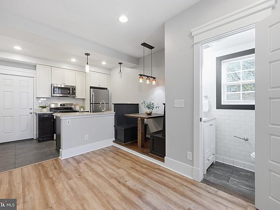 5th image of 635 20th St NE