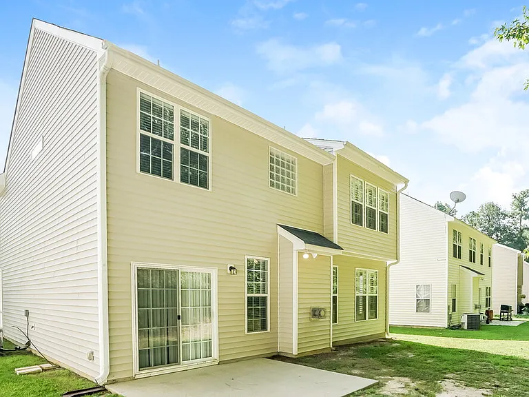 8137 Marshall Brae Dr — Photo 17