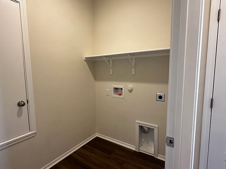 Cobb Branch Dr — Photo 29