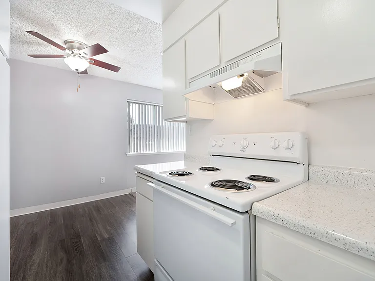 The Canopy | Kitchen & Dining