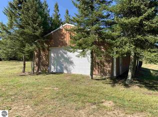 3585 Sage Lake Rd, Lupton, MI 48635