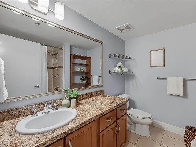 960 Harris Ave #307 — Photo 20