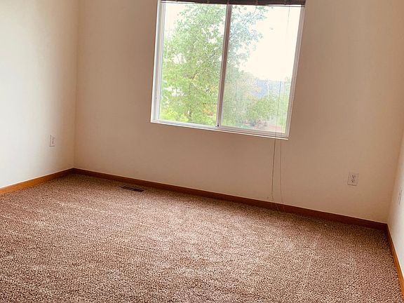 4th image of 357 Albion Way Unit C1