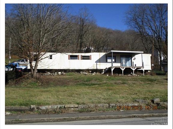 2nd image of 336 N 2nd St